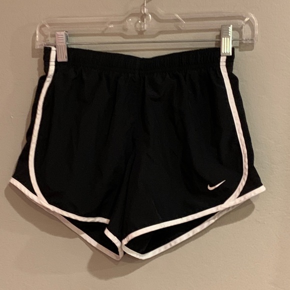 Nike athletic shorts - Picture 2 of 2